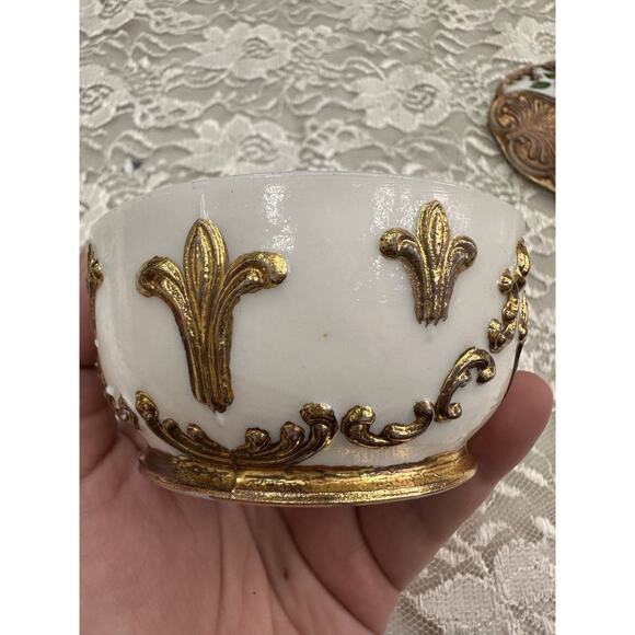 Vintage Trinket Hollywood GOLD GILT Floral Fleur Covered Vanity Bowl Handpaint - Picture 7 of 10